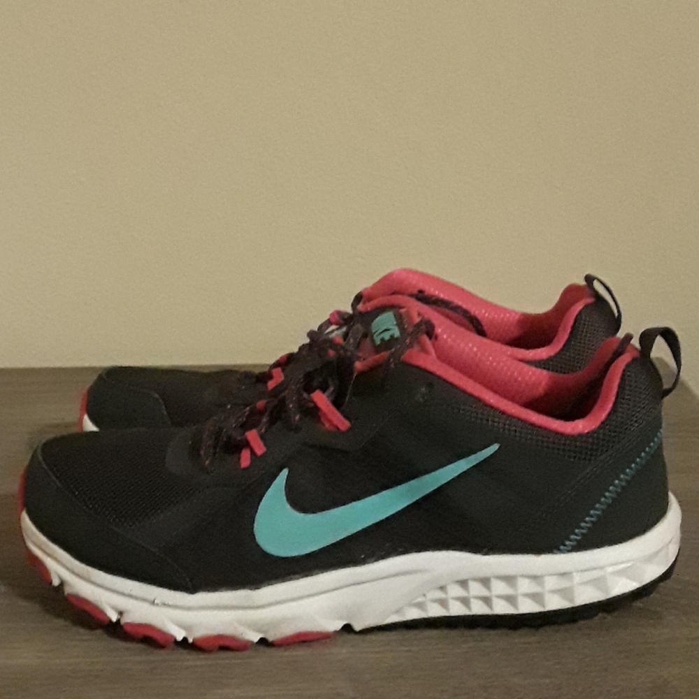 Women Nikes Wild Trail Shoes